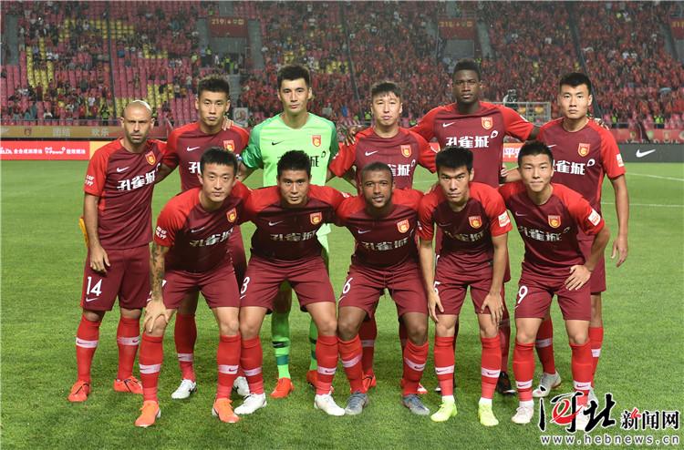 包含深圳佳兆业主场胜河北华夏幸福，取得重要胜利的词条