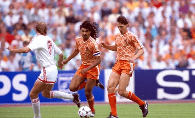 包含葡萄牙对北爱尔兰，强者虽决也各自获述的词条