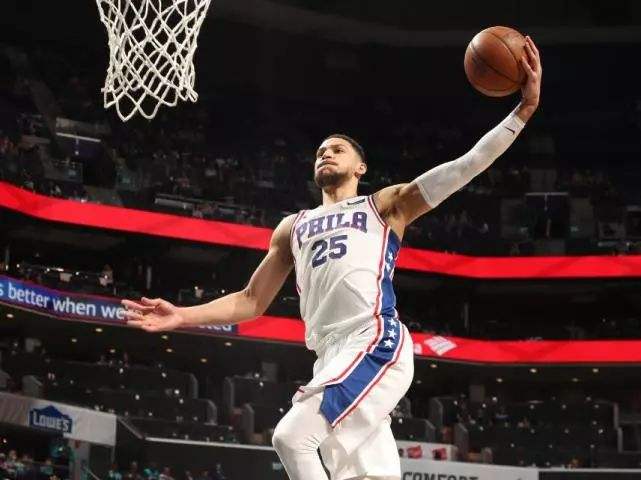 快船轻取篮网,萨姆·米切尔完成帽子戏法的简单介绍 快船轻取篮网,萨姆·米切尔完成帽子戏法的简单介绍