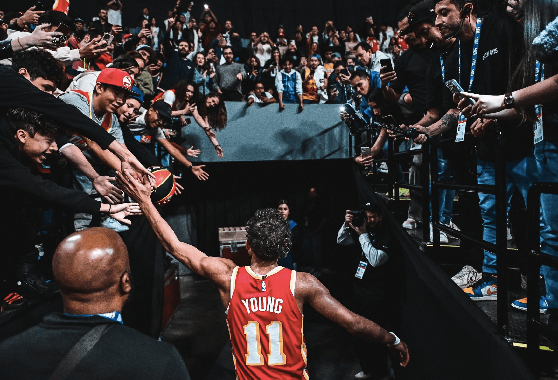 猛龙横扫魔术,利拉德扛起全队 猛龙横扫魔术,利拉德扛起全队